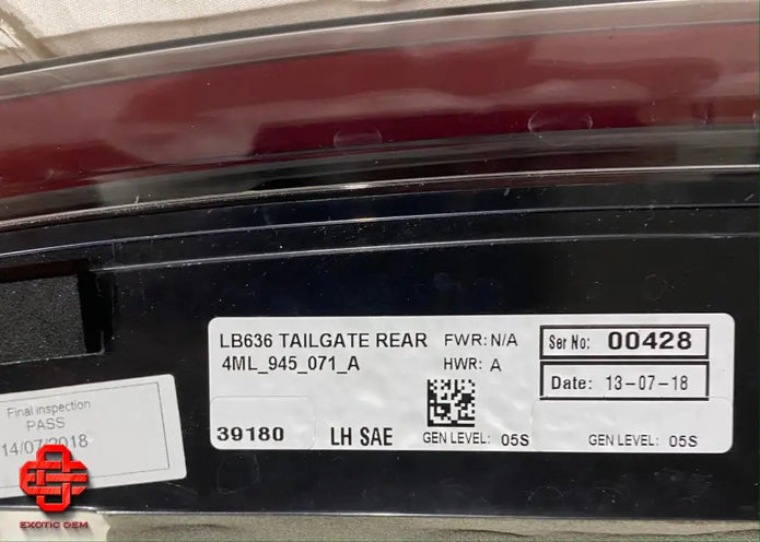 LAMBORGHINI URUS USA REAR LEFT LIGHT