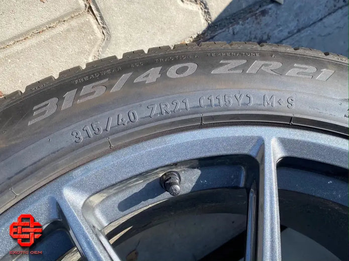 LAMBORGHINI URUS WHEELS SET 21 INCH