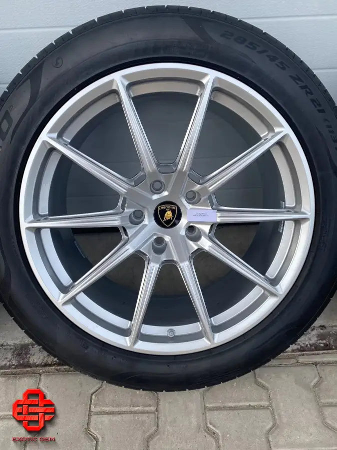 LAMBORGHINI URUS WHEELS SET 21 INCH