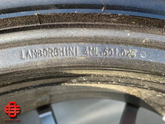 LAMBORGHINI URUS WHEELS SET 21 INCH