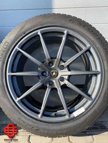 LAMBORGHINI URUS WHEELS SET 21 INCH