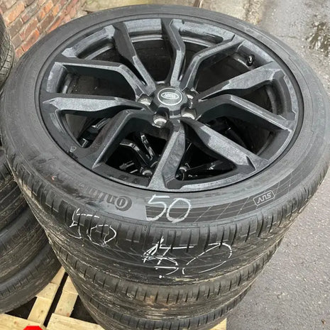 LAND ROVER WHEEL AND TYRE SET