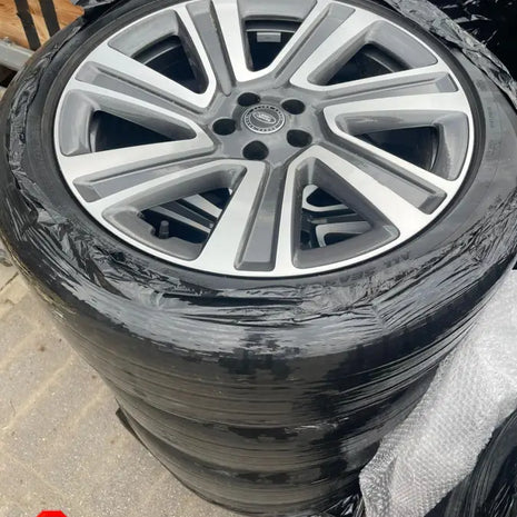 LAND ROVER WHEEL AND TYRE SET