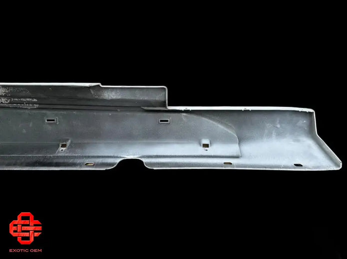 MASERATI GRANTURISMO SIDE SKIRT TRIM LH