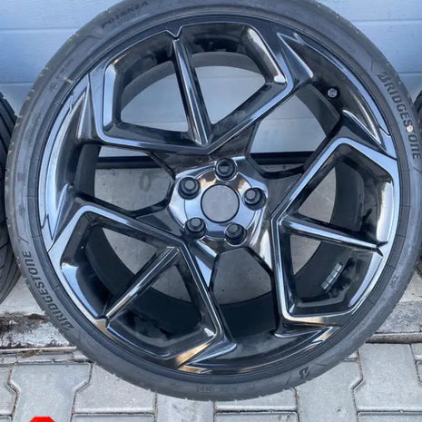 MASERATI MC20 BLACK WHEEL 20 INCH SET WITH TIRES