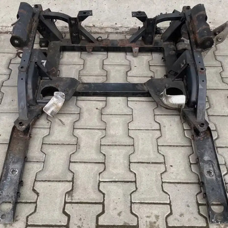 MASERATI QUATTROPORTE FRONT AXLE CARRIER AXLE