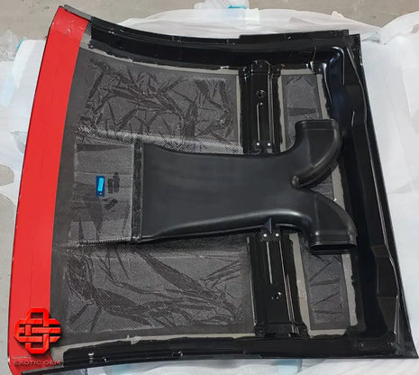 MCLAREN 675LT OEM CARBON PARTS