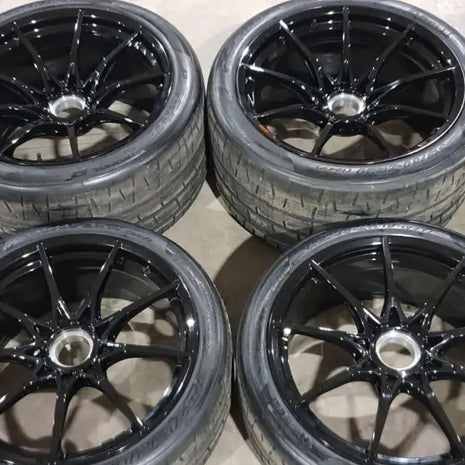 MCLAREN SENNA OEM CARBON AND WHEELS