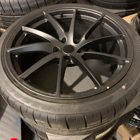 MCLAREN WHEEL AND TYRE SET