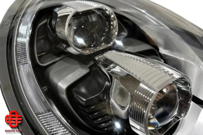 PORSCHE 991 FRONT LAMP