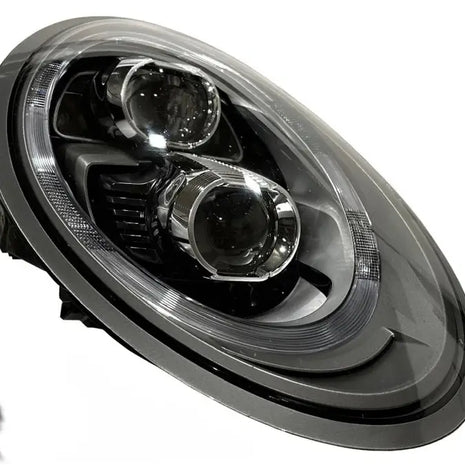 PORSCHE 991 RIGHT HEADLIGHT