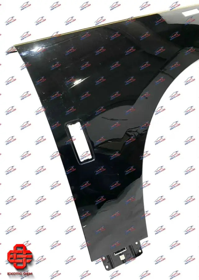 ROLLS ROYCE CULLINAN FENDER RIGHT SIDE OEM