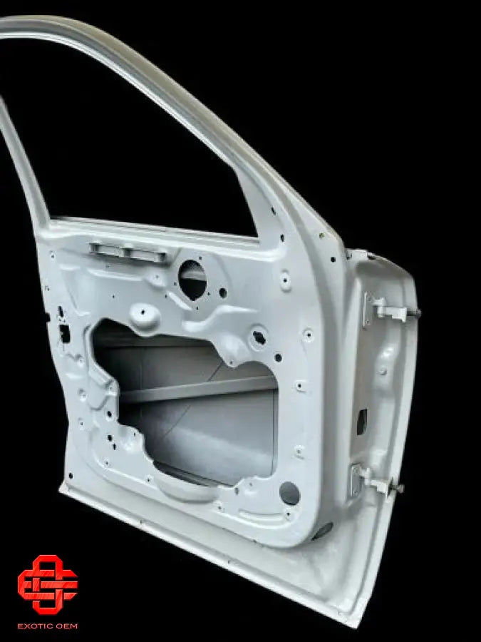 ROLLS ROYCE CULLINAN LEFT FRONT DOOR