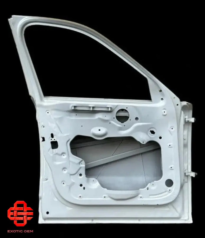 ROLLS ROYCE CULLINAN LEFT FRONT DOOR