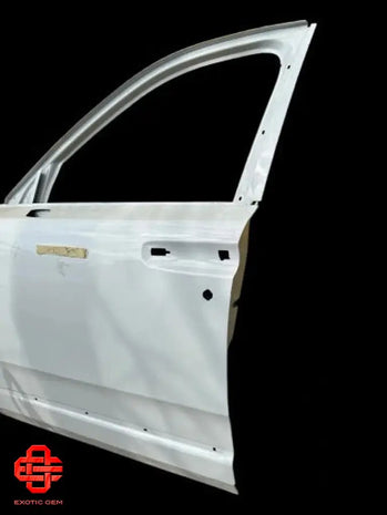 ROLLS ROYCE CULLINAN LEFT FRONT DOOR