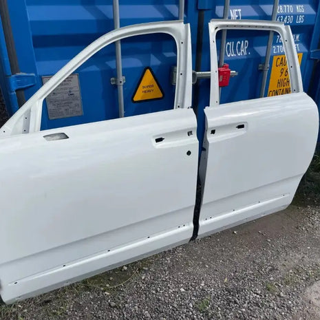 ROLLS ROYCE CULLINAN - NEW LEFT DOOR