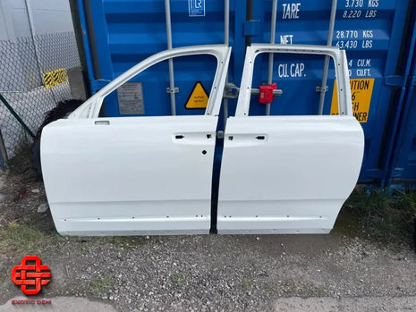 ROLLS ROYCE CULLINAN - NEW LEFT DOOR