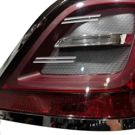 ROLLS ROYCE GHOST RIGHT REAR LAMP