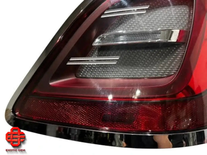 ROLLS ROYCE GHOST RIGHT REAR LAMP