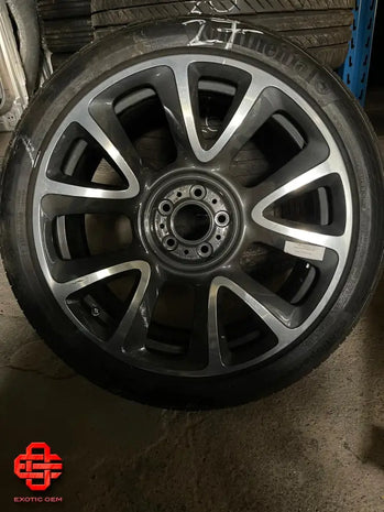 ROLLS-ROYCE WHEEL AND TYRE SET