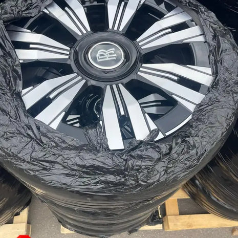 ROLLS-ROYCE WHEEL AND TYRE SET