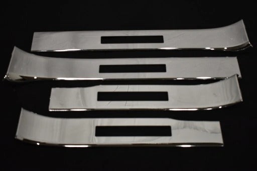 ROLLS ROYCE CULLINAN SILL COVERS SILL STRIP