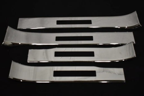 ROLLS ROYCE CULLINAN SILL COVERS SILL STRIP