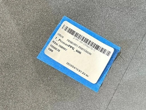 LAMBORGHINI URUS UPPER REAR BUMPER