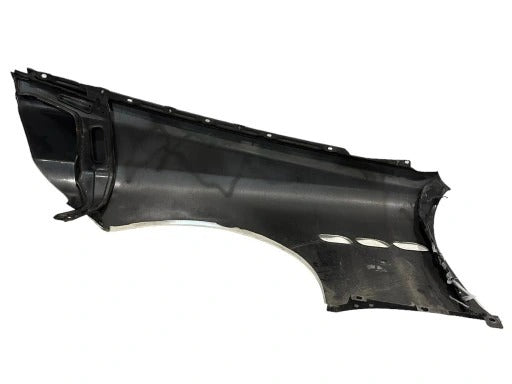 MASERATI QUATTROPORTE M139 RIGHT FENDER