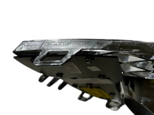 BENTLEY BENTAYGA RH SIDE GRILL