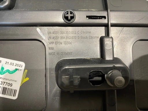 BENTLEY BENTAYGA DOOR STRIP